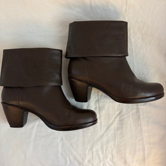 Dansko Bobbi Dark Brown Leather Cuffed Heeled Ankle Boots, Women's Size 37 - Picture 12 of 13